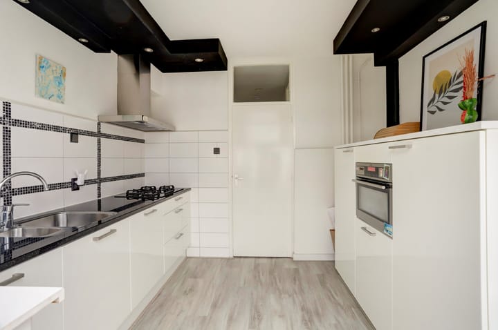 Foto 7 van Donizettistraat 15