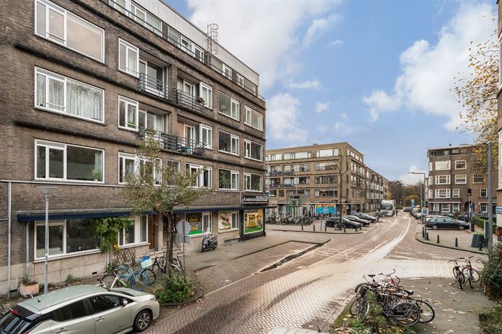 View photo 53 of Van der Meydestraat 28-A