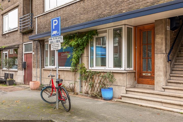 View photo 54 of Van der Meydestraat 28-A