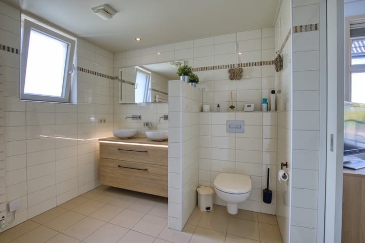 Foto 10 van Langeweg 64