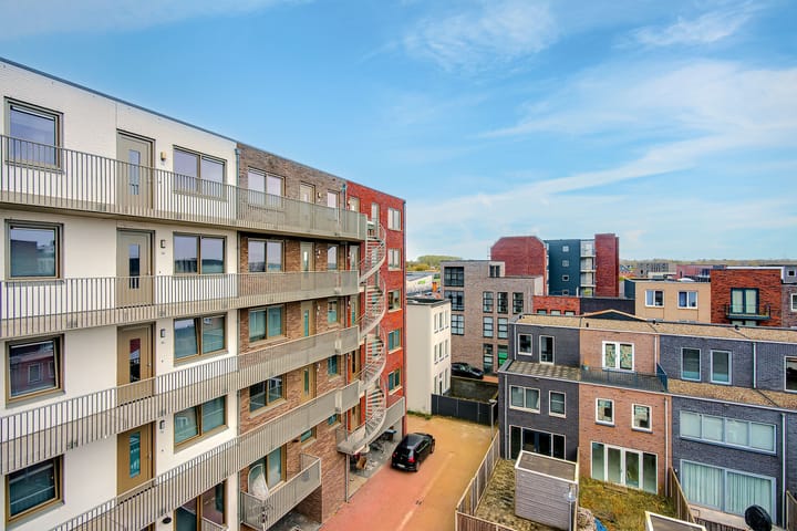 Foto 5 van Homerusplein 102