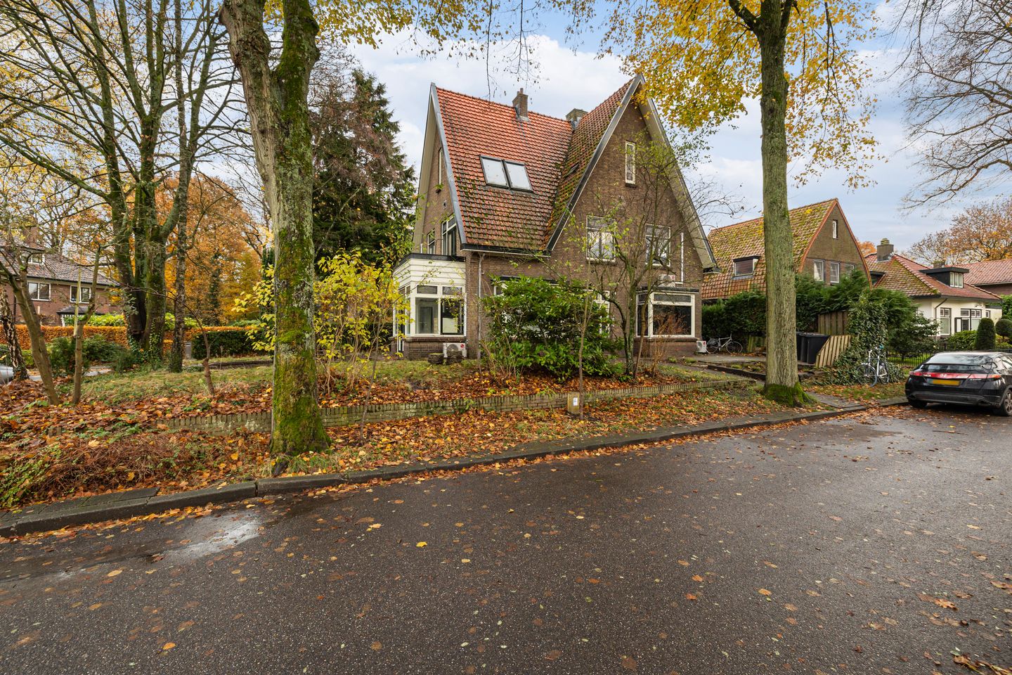 Bekijk foto 1 van Burgemeester Vitringalaan 20