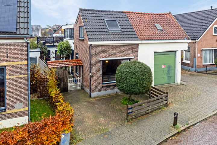 View photo of Alexanderstraat 3