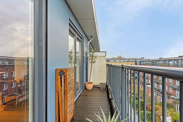 Photo 6 of Willem de Zwijgerlaan 243-E