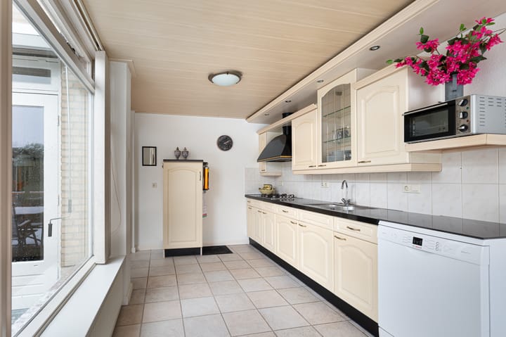 Photo 13 of Zwembadweg 44