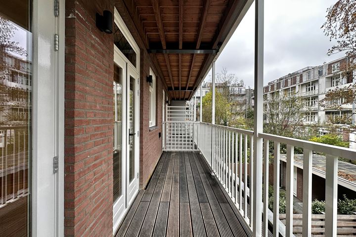 Bekijk foto 3 van Eerste Helmersstraat 217-H