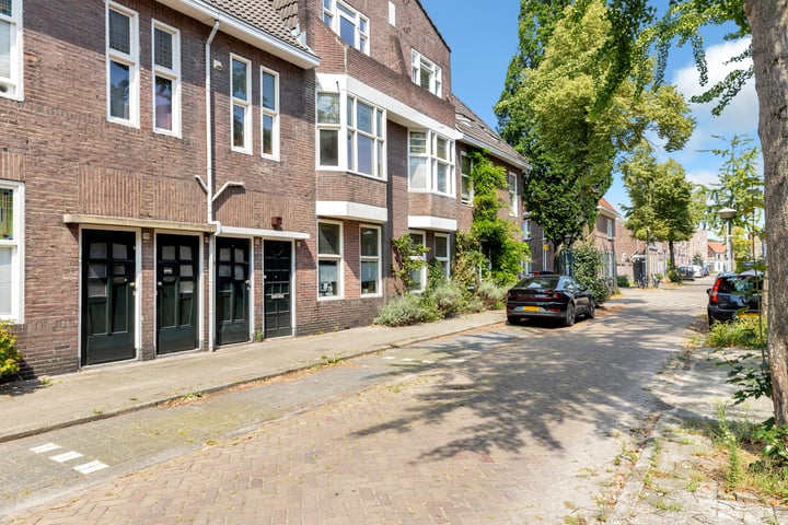 Bekijk foto 2 van Pastoor Dijkmansstraat 26