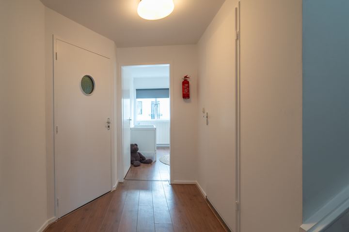 Bekijk foto 18 van Domstraat 7-F