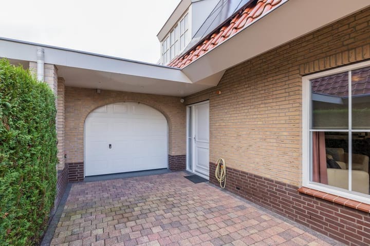 Photo 6 of Valkenburgerweg 76