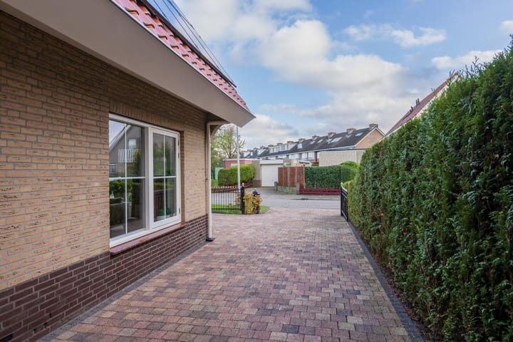 Photo 7 of Valkenburgerweg 76