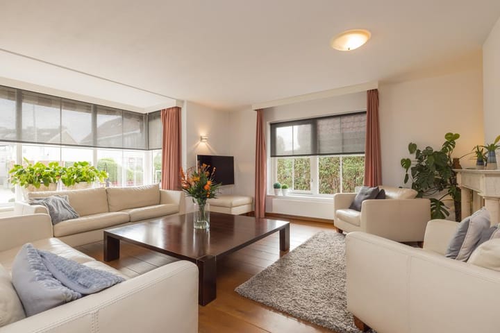 Photo 10 of Valkenburgerweg 76