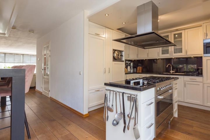 Photo 14 of Valkenburgerweg 76