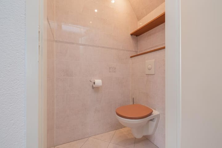 Photo 21 of Valkenburgerweg 76