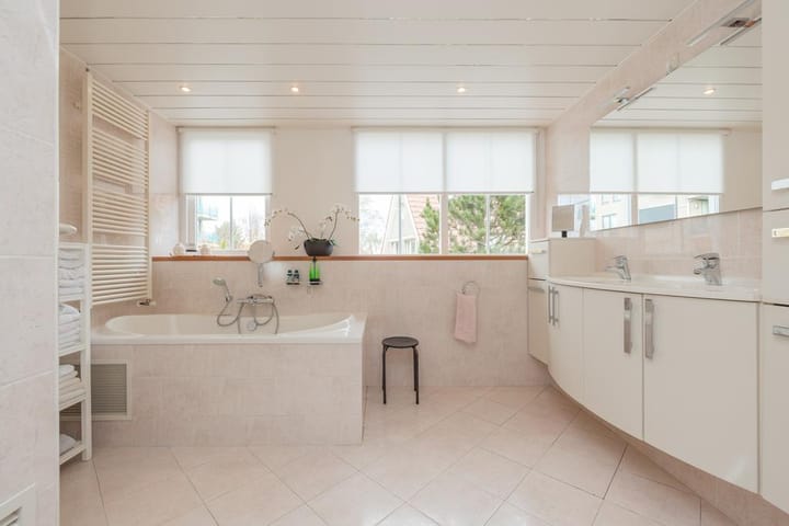 Photo 23 of Valkenburgerweg 76