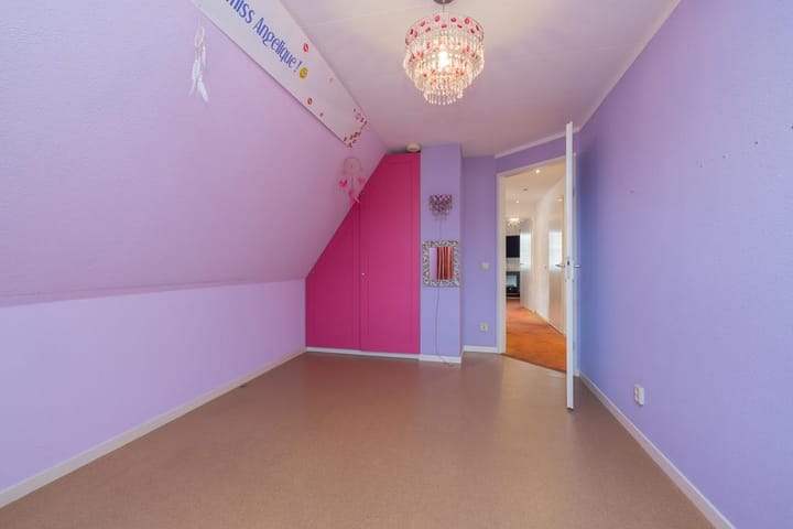 Photo 28 of Valkenburgerweg 76