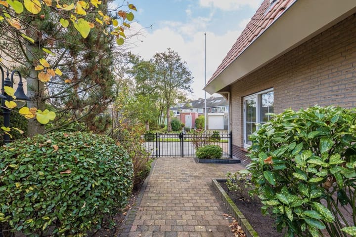 Photo 35 of Valkenburgerweg 76