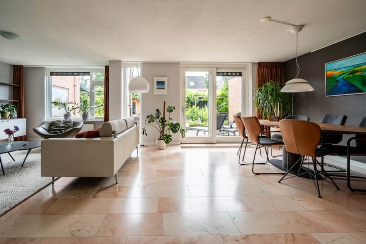 Foto 10 van Taurus 27