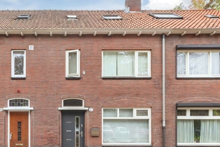 Bekijk foto 24 van Melis Stokestraat 47