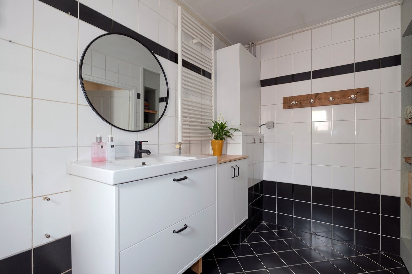 Foto 35 van Pop Dijkemaweg 36