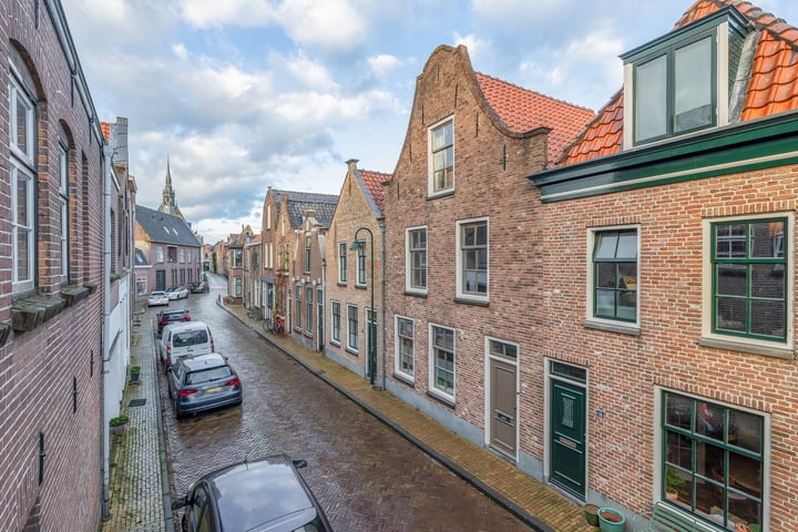 Bekijk foto 1 van Carmelietenstraat 16