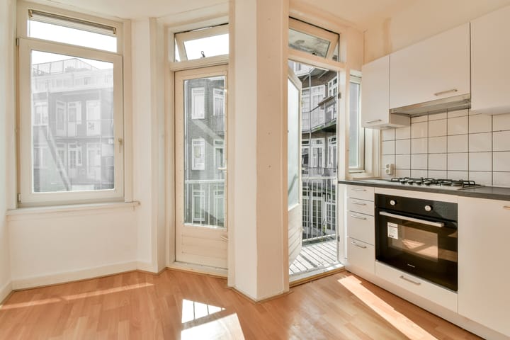 Foto 9 van Aalsmeerweg 129-2