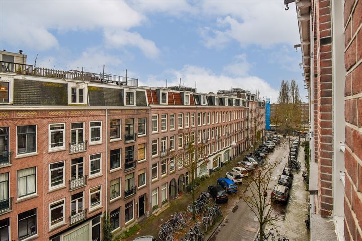 View photo 12 of Van Ostadestraat 21-3V