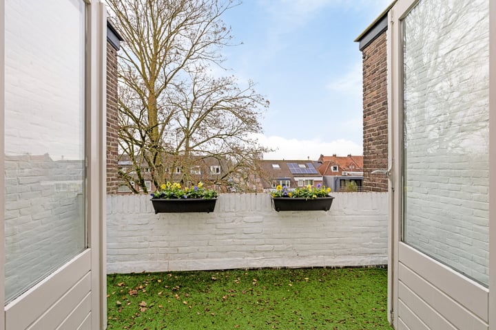 View photo 20 of Nicolaas Beetsstraat 22-A