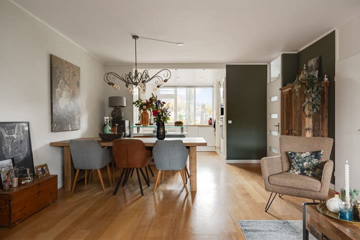 Photo 12 of Lokeren 88