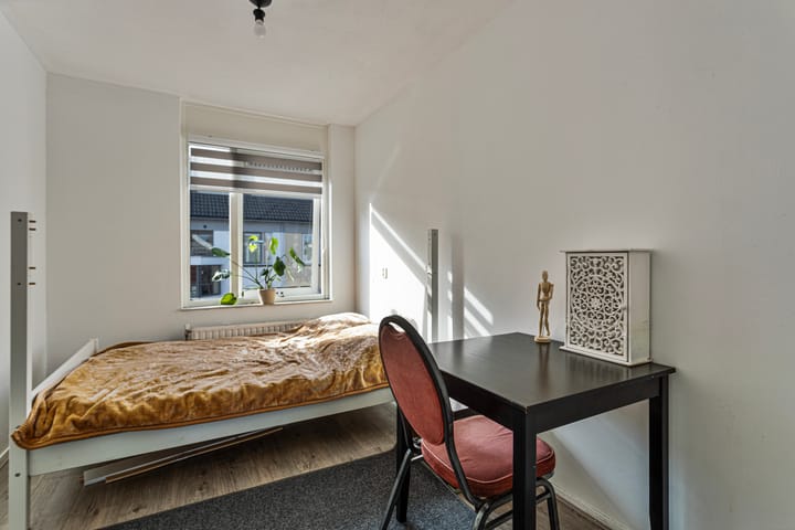 Foto 13 van Van Hasseltstraat 68