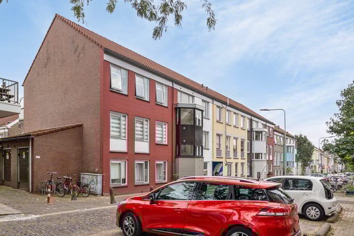 Foto 26 van Van Hasseltstraat 68