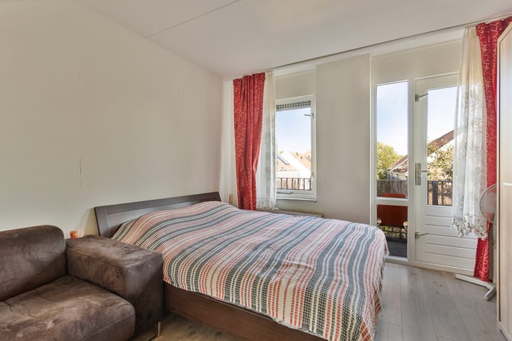 Foto 7 van Van Hasseltstraat 68