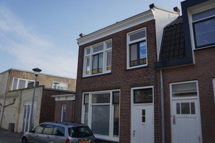 View photo 2 of Cornelis Evertsenstraat 26