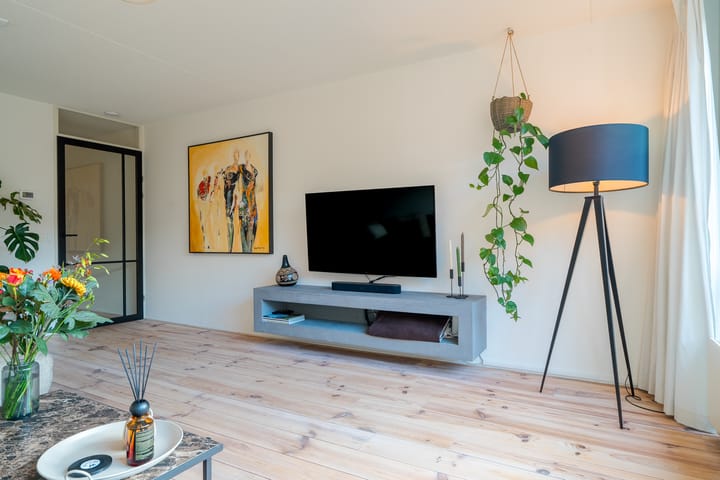 Foto 10 van Winschoterdiep 1-C