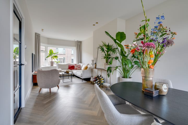 Photo 10 of Kneppelhoutstraat 6-BS