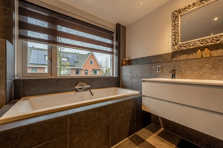 Foto 32 van Rozenhout 6