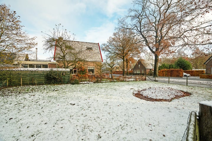 View photo 50 of Hoofdweg 185