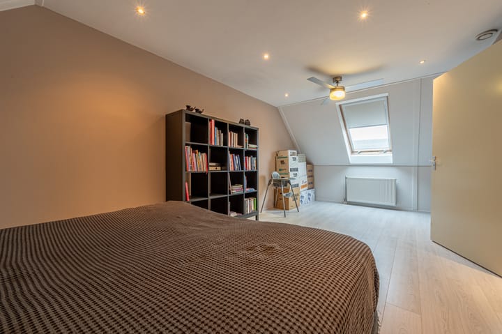 Foto 50 van Rozenhout 6