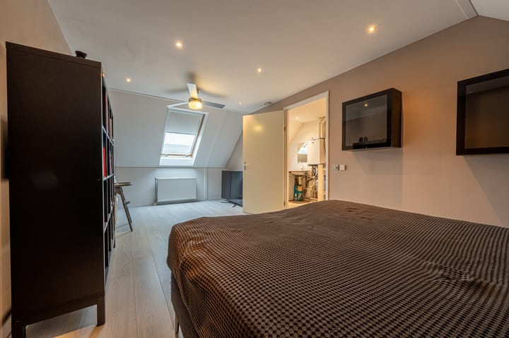 Foto 51 van Rozenhout 6