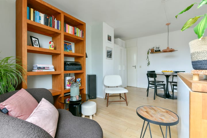 Photo 11 of Haarlemmer Houttuinen 45-E