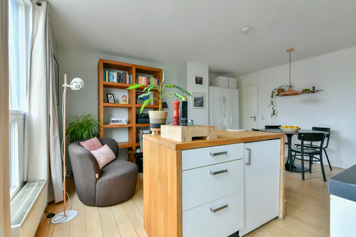 Photo 12 of Haarlemmer Houttuinen 45-E