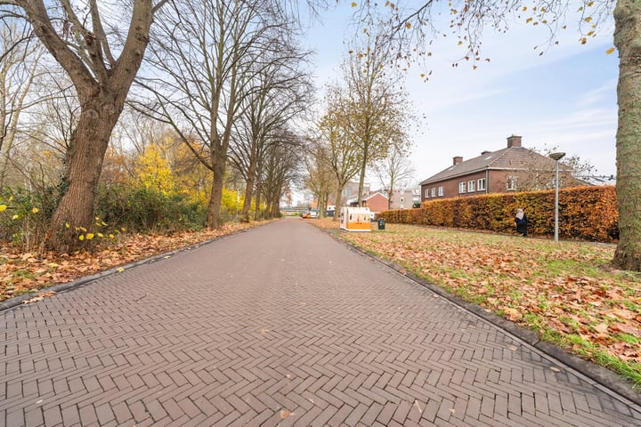 Bekijk foto 4 van Anjelierstraat 1