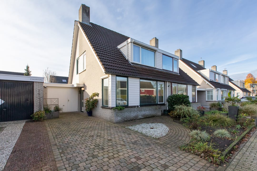 Foto 38 van van Ruisdaelstraat 23