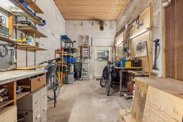 Photo 34 of Franekerkade 19-A