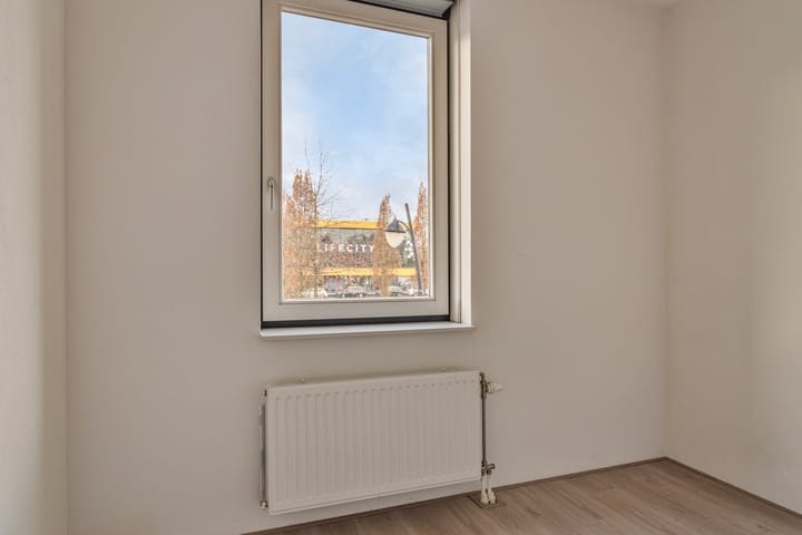 Foto 16 van Valutaboulevard 75