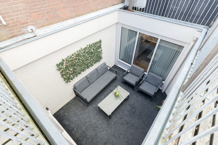 Foto 24 van Kennemerstraatweg 111