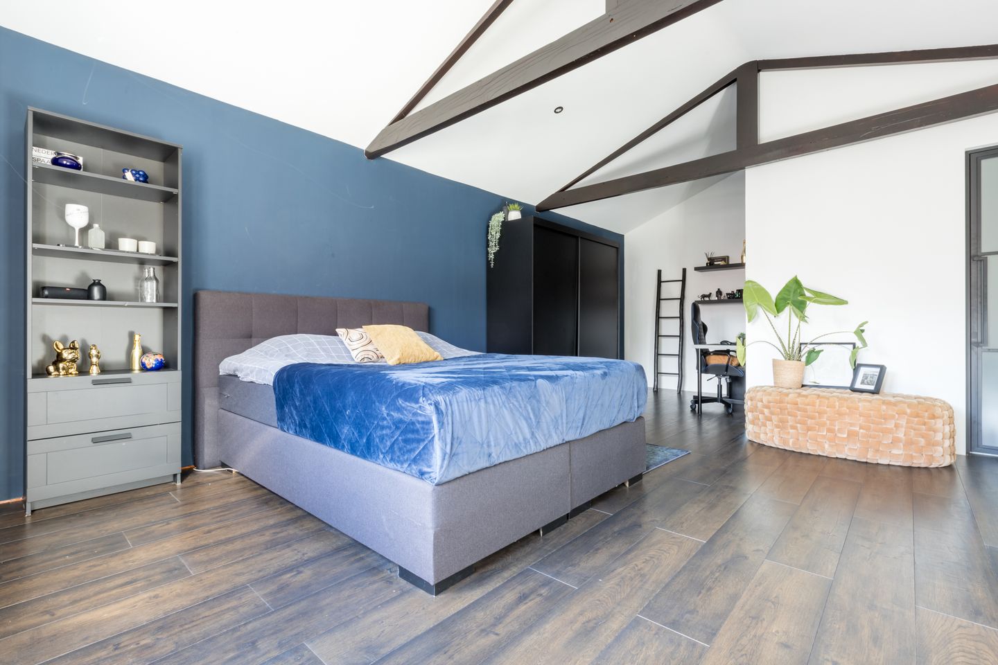 Foto 44 van Kennemerstraatweg 111