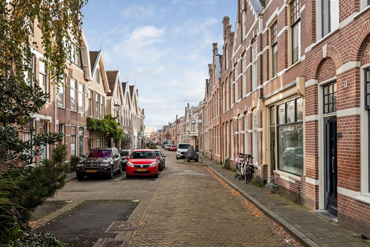 Bekijk foto 30 van Spoorstraat 69