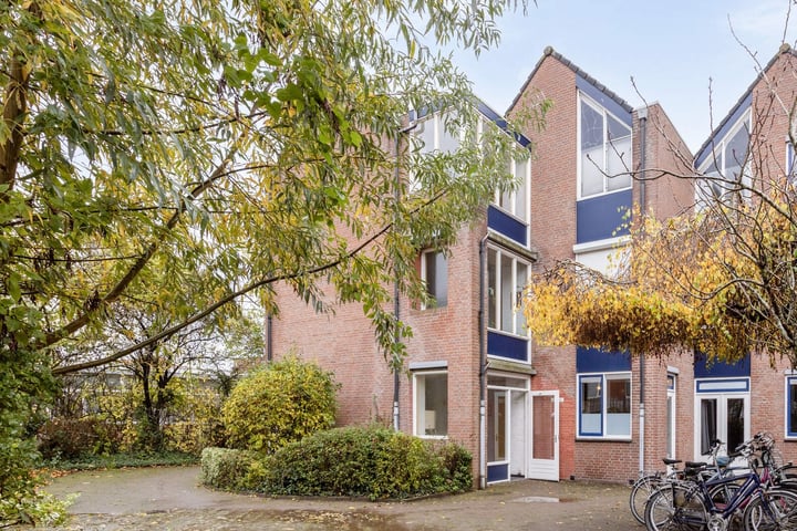 Van Dishoeckstraat 4