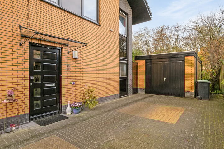 Foto 7 van Maandenweg 18