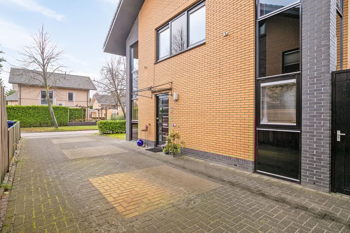 Foto 54 van Maandenweg 18